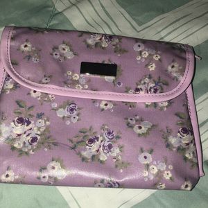 Final price drop Forever 21 makeup bag